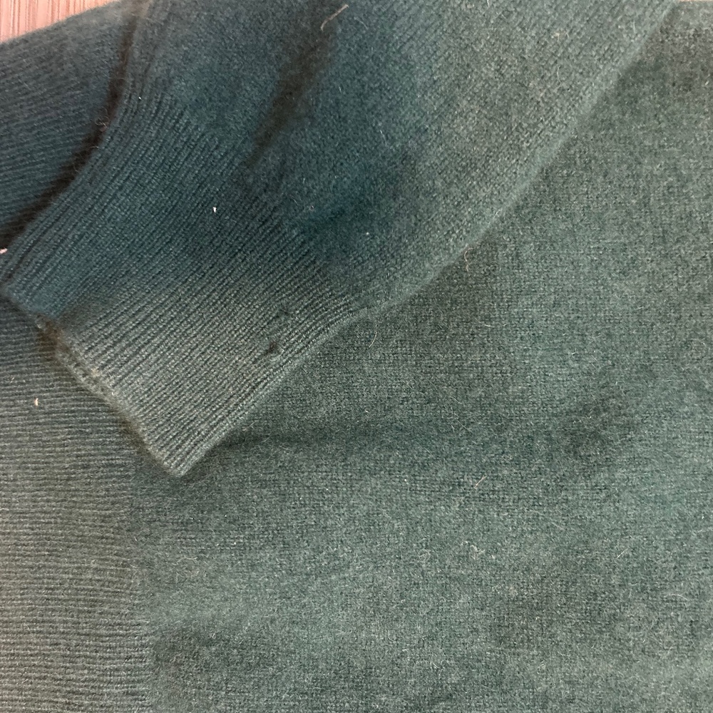 Vintage Lord & Taylor cashmere sweater - Picture 3 of 5
